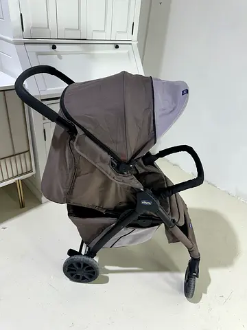 Chicco UmbrellaStandard Stroller - Full Recline  Storage - TanTaupe free dlivery