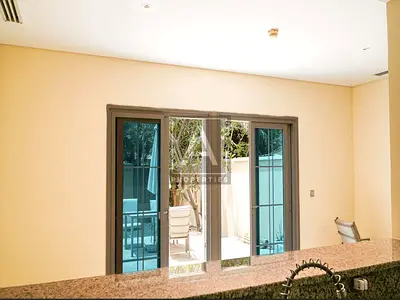 Spacious Townhouse | Large Garden