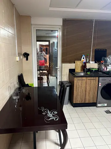 Bed space for Boys near Dubai mall business bay