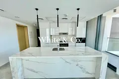 Unfurnished | Huge Layout | Corner Unit