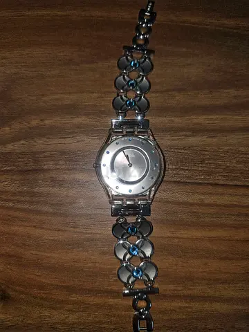 Silver-tone Ladies Bracelet Watch with Decorative Links。full set Swatch brand with watch