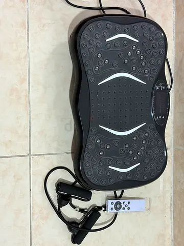 Used Whole Body Vibration Plate with Resistance Bands and Remote