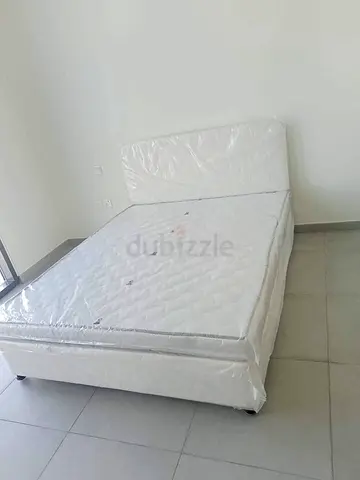 Queen American bed with mattress and headboard -