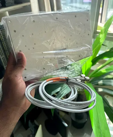 Cisco Dual-Band Directional Antenna – AIR-ANT2566P4W-R – 4-Port MIMO – High Gain – Clean Condition