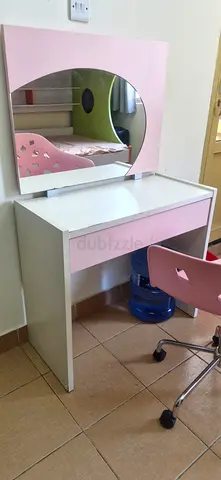 White and Pink Stidy Table with Mirror and Chair — Good Condition