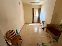 Studio apartment in Al Nuaimiya 3, Ajman - Central air conditioning - Separate kitchen - Free mainte