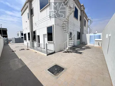 Modern 5BR plus Majlis Villa Available for Rent in Nasma