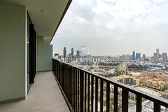 Modern 1 Bed | Brand New | Park and Skyline Views