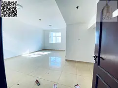 Commercial tower on main street | excellent income | freehold