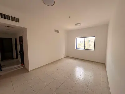 شقه غرفه و صاله _ الكورنيش عجمان _ تكييف مركزي _ سكن عائلات _ بلكونه