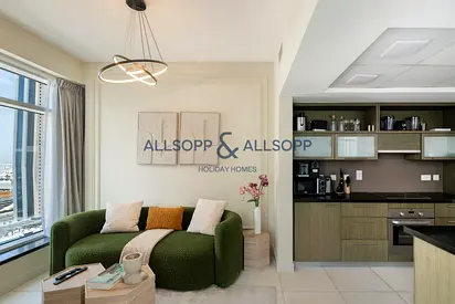 Skyline Serenity 1 Bedroom Apartment at The Lofts