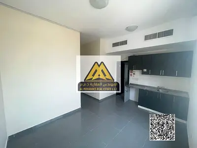 استوديو للإيجار السنوي في منطقة العالية عجمان بموقع مميز وقريب من جميع الخدمات، وقريب من شارع الشيخ محمد بن زايد مما يوفر سهولة في الوصول إلى دبي والش