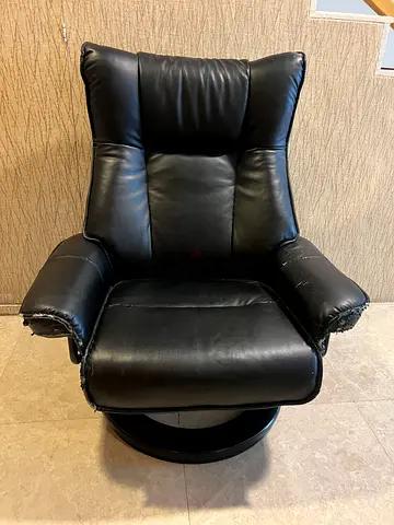 Black reclining chair