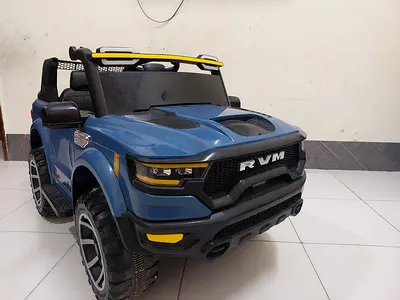 Toy car