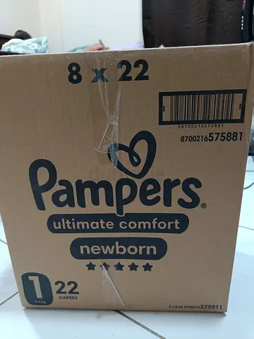 Box of Pampers Ultimate Comfort Newborn Diapers - Size 1 (22 pcs)