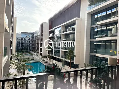 Mid Floor | Pool View | Vacant | Spacious