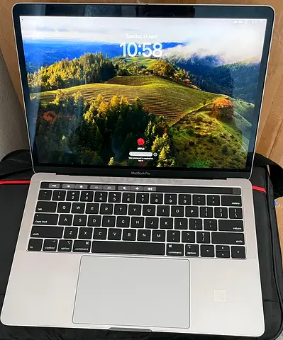 MacBook Pro 13 silver - Good Condition, 2019