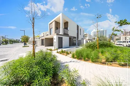 Fully Upgraded | Landscaped | Prime Location