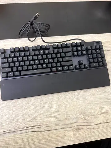 Steelseries Apex 5 Hybrid Mechanical Gaming Keyboard