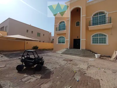 Private Entrance 5 MBR Villa | Majlis | Maid & Driver Room | Covered Parking |