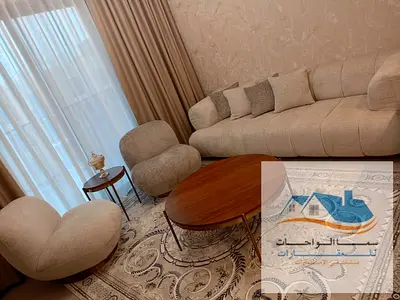 الشارقه جزيره مريم استوديو اول ساكن فرش سوبر ديلوكس مع تراث كبير