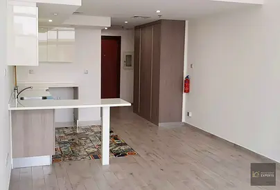 MODERN STUDIO | ELEGANT | WITH BALCONY