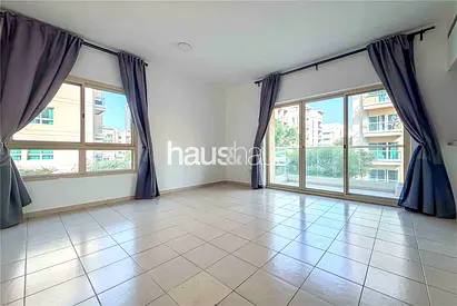 Vacant Now | Corner Unit | Priced to Sell | Garden