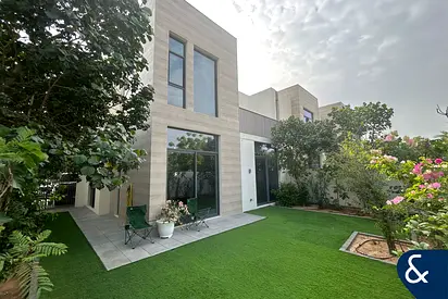 Single Row | Private Garden | Prime Location