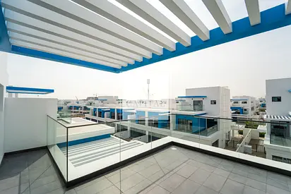 Brand New | 5 bed + Maid's | Single Row | Ready