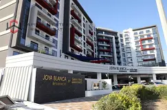 Modern Studio, Available on May 26, Amenities View