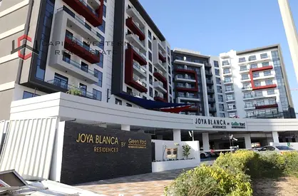 Modern Studio, Available on May 26, Amenities View