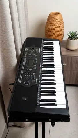 Alesis 61-key Portable Keyboard - Excellent Condition