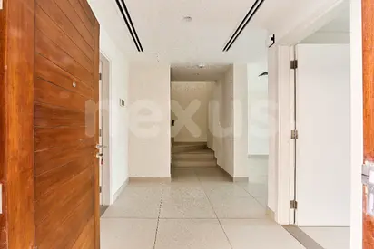 Maid Room | Landscaped | Semi Furnished