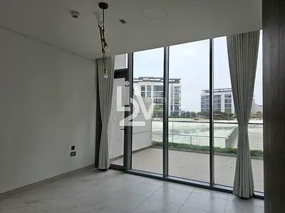 Skyline Serenity | 1 Bed | Stunning Water Views