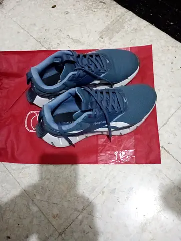 Reebok mens blue athletic sneakers - lightly used, size available