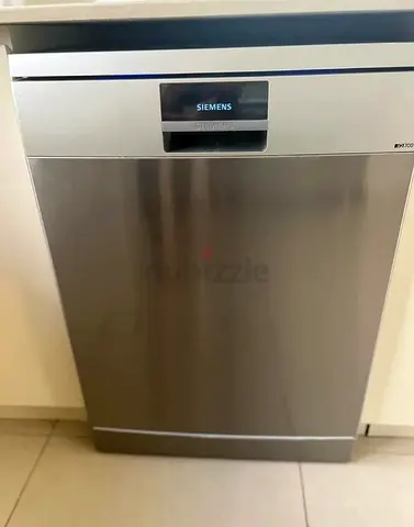 Siemens iQ700 dishwasher