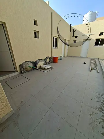 BRAND NEW 3 BEDROOMS VILLA JUST 50K ALL ROOMS ATTACH BATHROOMS INSIDE NEW A.C NEW CEILLING FANS READY TO MOVE