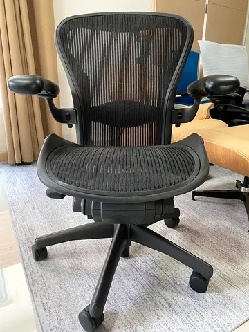 Aeron Herman Miller chair model B