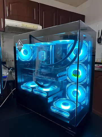 High-End Gaming Desktop PC with RTX 5070