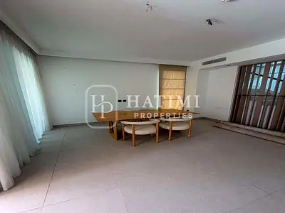 Pool & Landscaped| Ready to Move| Genuine Listing