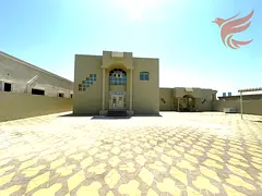 4 BR villa for rent in al Mairead rent 85k