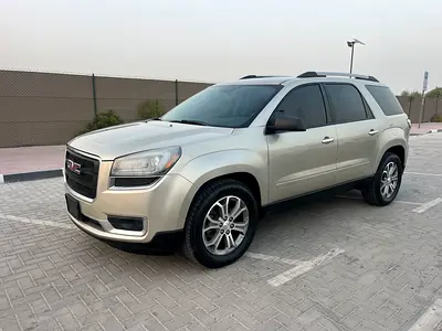 GMC Acadia SLE 2015 - GCC Specs - Well Maintained