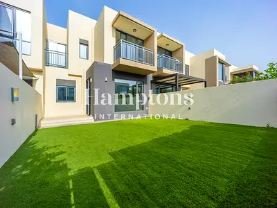 Park View | Private Garden | Bright | Vacant
