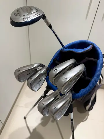 Taylormade RAC irons, Mizuno Hybrid and Bag. Golf club set. Right Hand