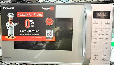 Panasonic Countertop Microwave with Air Fry Function - Excellent Condition