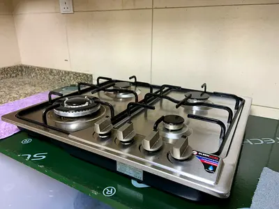 Built-in 4-Burner Stainless Steel Gas Hob - Good Condition