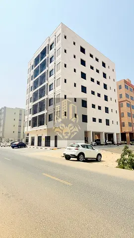 مبنى سكني جديد G+6 للبيع في الجرف الصناعية 3 – عجمان | إشغال كامل | عائد استثماري مرتفع