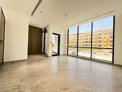 Brand New| Private Elevator| Massive Lay out