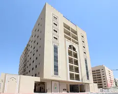 One Month Rent Free-Spacious 2 BR Flat