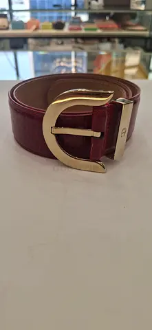 Genuine leather burgundy belt with gold-tone buckle - size adjustable